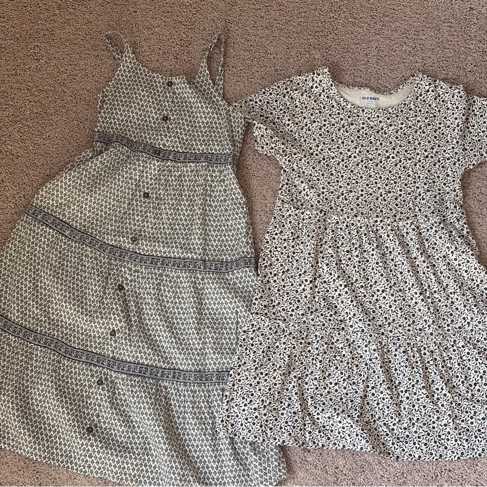 Old Navy Girls Dress bundle  in Black and White Patterns size 10/12